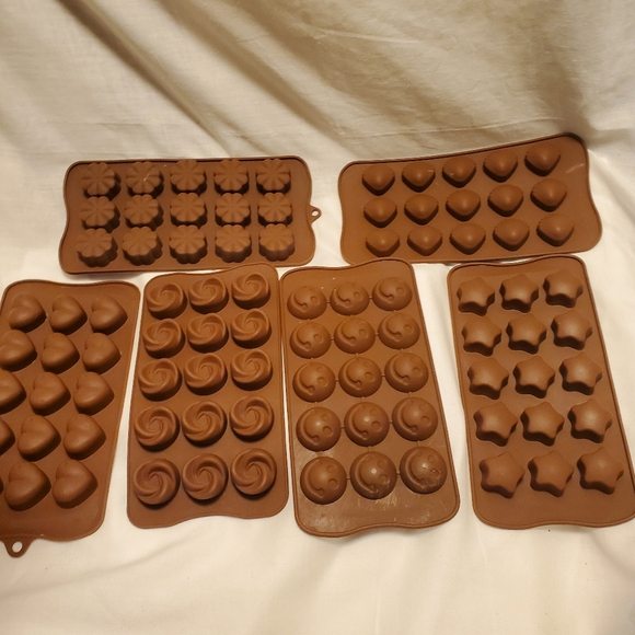 Lot of 6 Silicone Candy Chocolate Fondant Molds Star, Happy Face, Shell, Heart - Picture 3 of 11